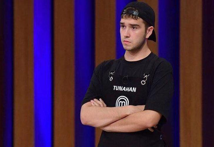 MasterChef jürisi Somer Sivrioğlu Tunahan Ak’ı paylaştı! “Bazen de öğreniyoruz”