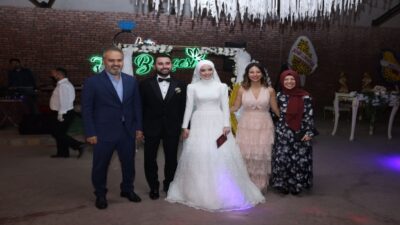 Bursa Büyükşehir Belediye Başkanı Aktaş, 11 yıl önce koltuğunu temsili devrettiği gencin nikahını kıydı