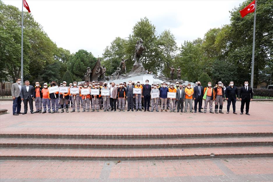 Temizlik işçilerinden İnegöl halkına mesaj var Temizlik işçilerinden İnegöl halkına mesaj var