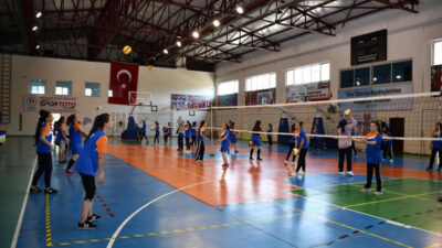 İnegöl’de 7 branşta kış spor okulları kayıtları başladı