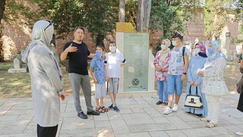 Bursa Büyükşehir Belediyesi, engelli bireylerin aileleriyle birlikte diğer vatandaşlar gibi