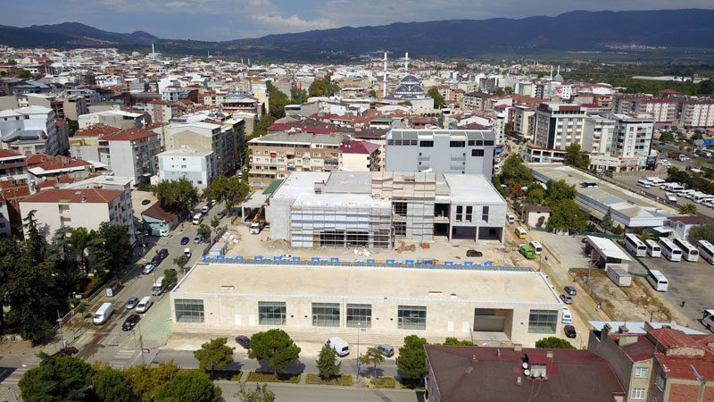 Orhangazi’deki kültür merkezinde çalışmalar hızlandı Bursa Büyükşehir Belediyesi tarafından Orhangazi ilçesine kazandırılan ve birinci etabı