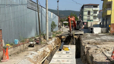 Gemlik Hisar’da su taşkınları son buluyor