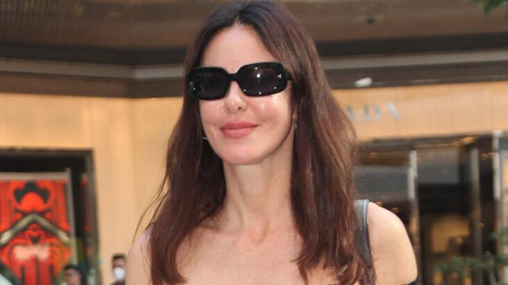 Defne Samyeli’nden ‘karantina bitti’ yemeği