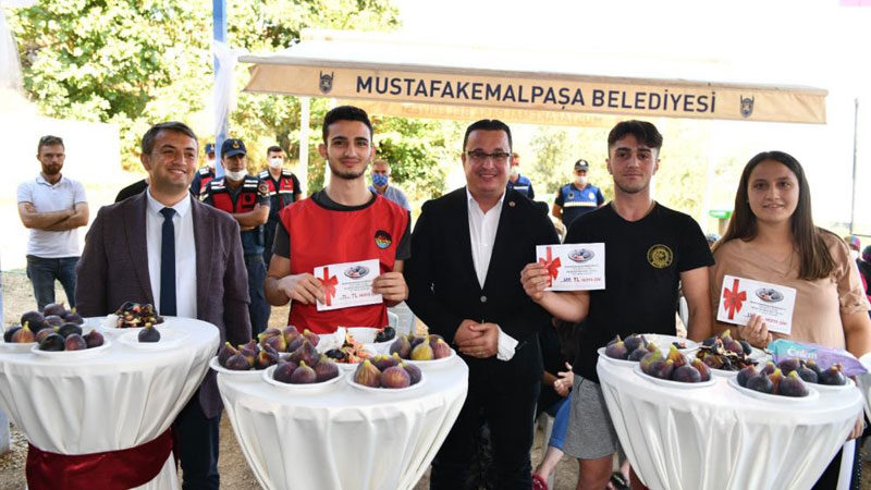 Mustafakemalpaşa Kara incir’in yeni merkezi olacak Dünyanın en lezzetli inciri olan 'Akçapınar Kara İnciri', Mustafakemalpaşa Belediyesi'nin