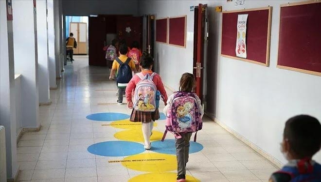 Okullarda hafta sonu formülü masada: İkili eğitime geçilebilir Okullarda hafta sonu formülü masada: İkili eğitime geçilebilir