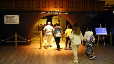 Bursa’nın en tatlı müzesi: 8 ton çikolata kullanıldı