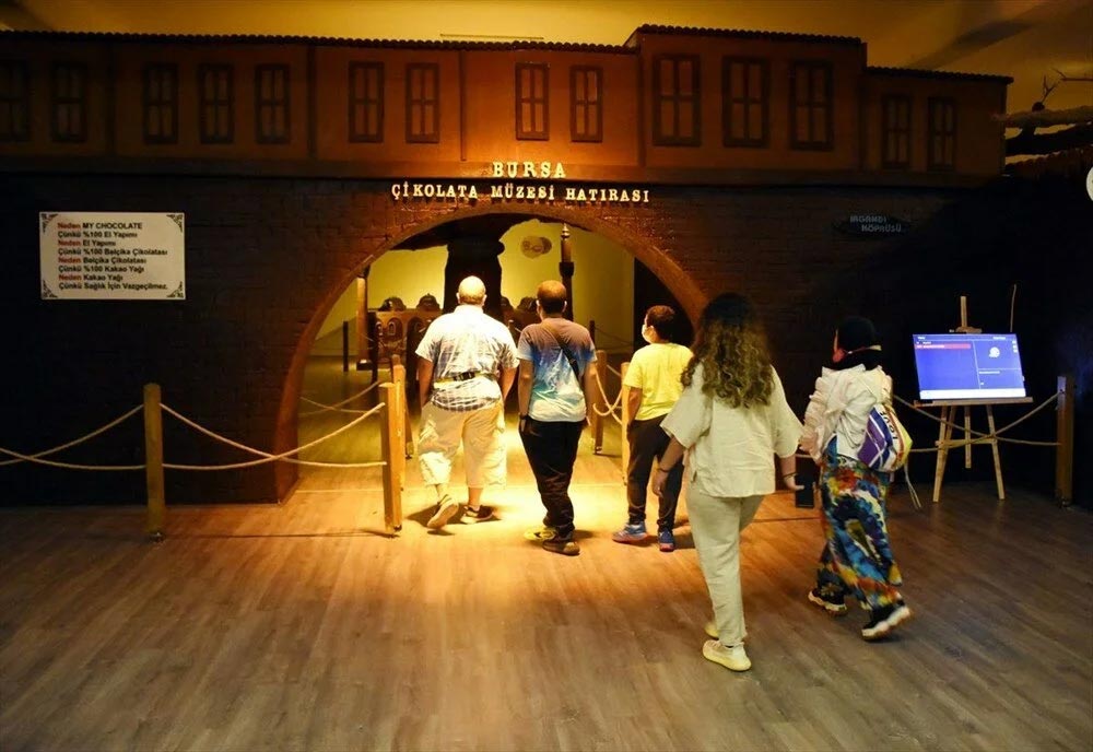 Bursa’nın en tatlı müzesi: 8 ton çikolata kullanıldı Bursa’nın en tatlı müzesi: 8 ton çikolata kullanıldı