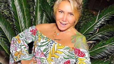 Dekolteli paylaşım! Yıllara meydan okuyor