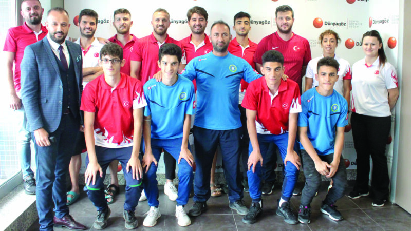 Bursa Büyükşehir Badminton ve Gürsu Özübir Badminton takımlarının milli sporcuları