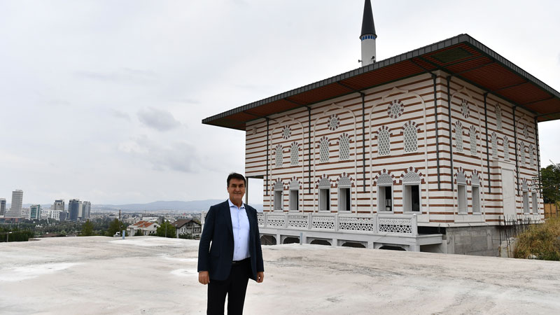 Osmangazi Camii’ne yakışan hizmet