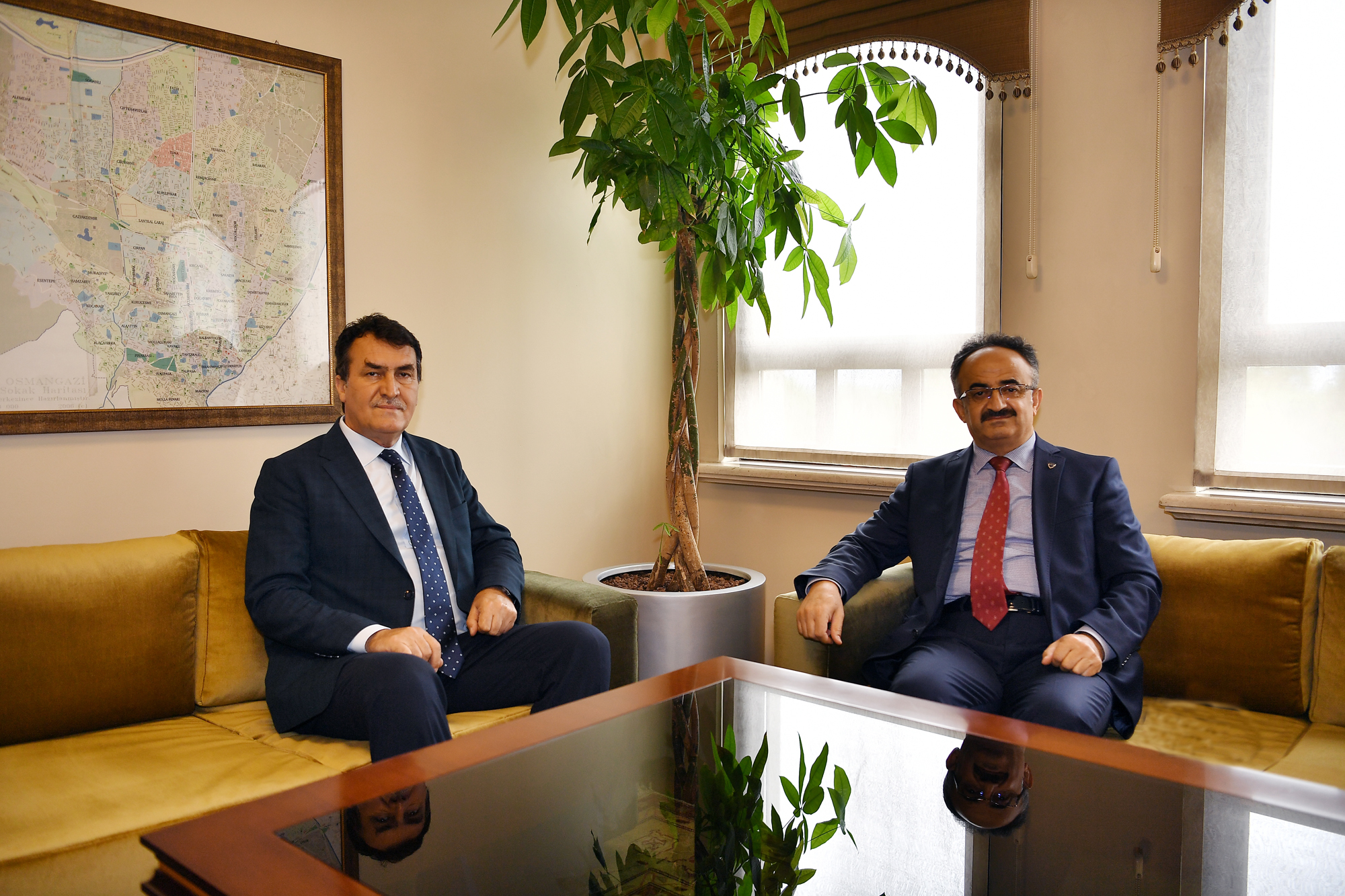 Kaymakam Orhan’dan veda ziyareti Kaymakam Orhan’dan veda ziyareti