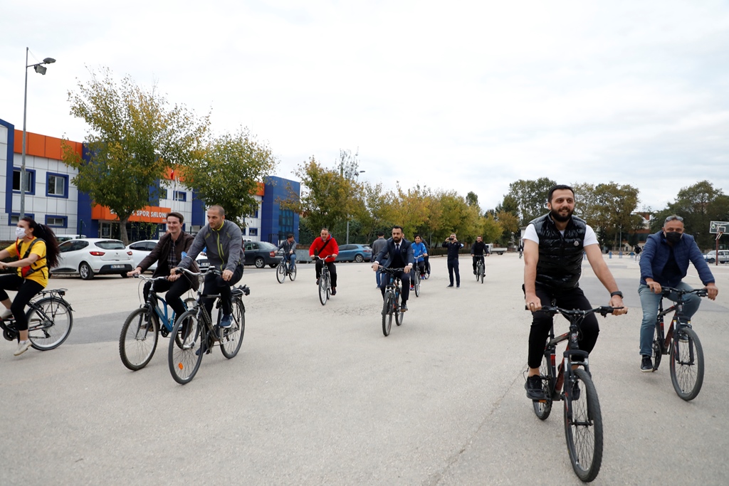 Avrupa Spor Haftası bisiklet turuyla kutlandı Avrupa Spor Haftası bisiklet turuyla kutlandı
