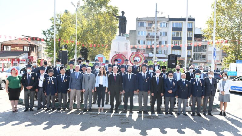 Mustafakemalpaşa’da Gaziler Günü kutlandı Mustafakemalpaşa’da 19 Eylül Gaziler Günü, düzenlenen törenle kutlandı.