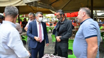 Başkan Yılmaz, Yıldırım’ı mahalle mahalle geziyor