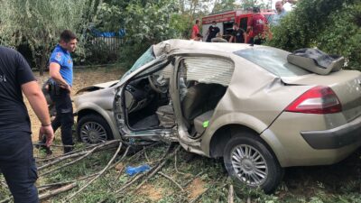 Bursa’da kontrolden çıkan otomobil tarlaya uçtu