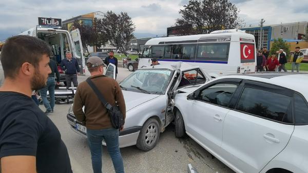 Bursa’da feci kaza: Yaralılar var