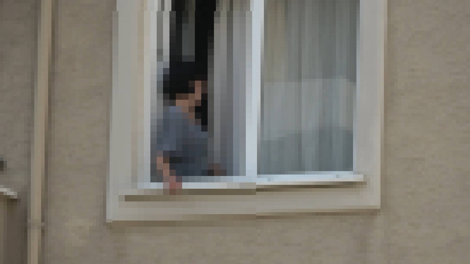 Bursa’da eşini bıçakla rehin aldı… Film sahnelerini aratmayan operasyon! Bursa’da eşini bıçakla rehin aldı… Film sahnelerini aratmayan operasyon!