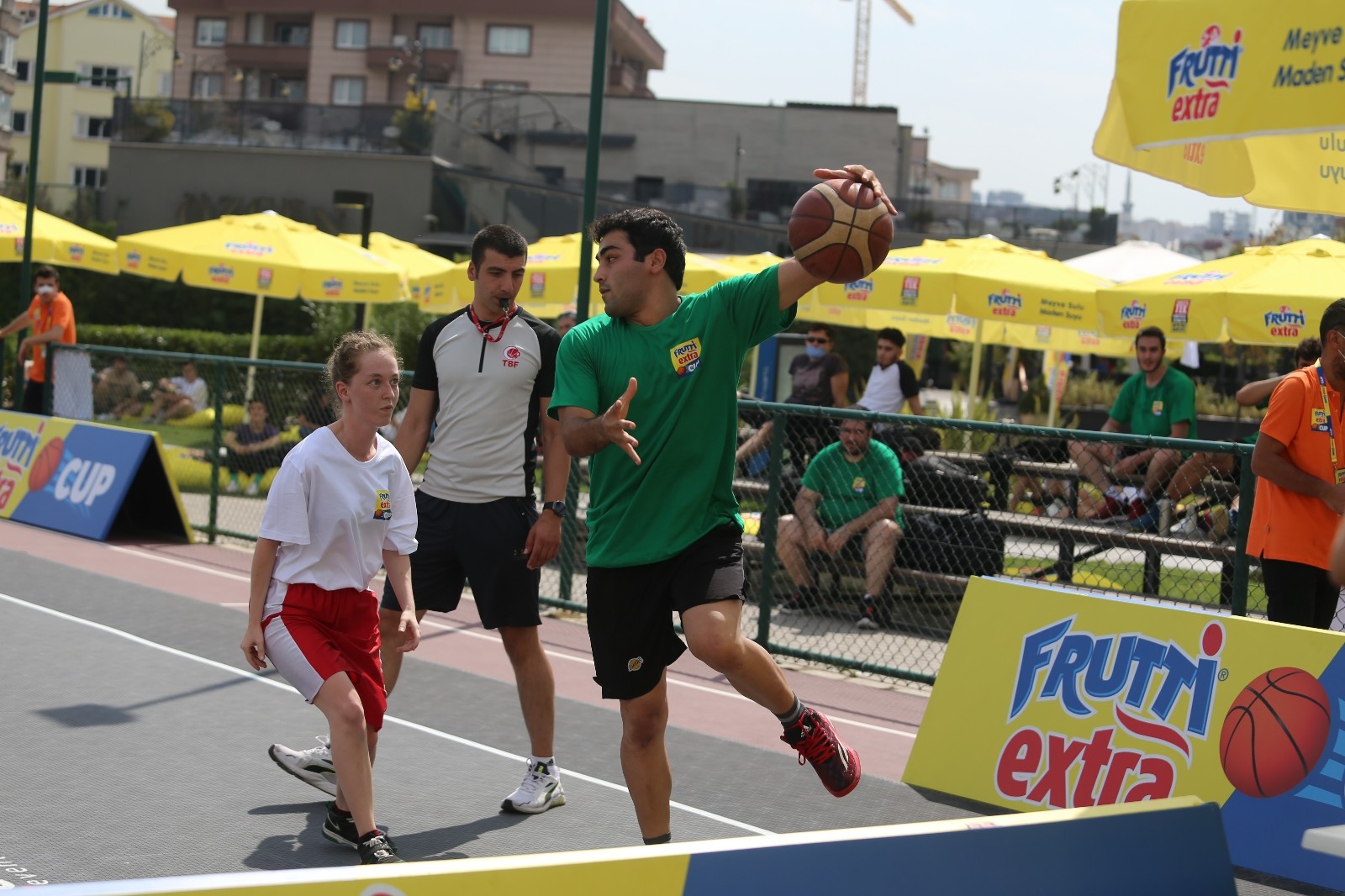 Frutti Extra Cup’tan 3×3 Basketbol Turnuvası başlıyor