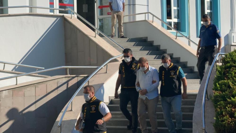 Şantajla para alan gazeteciye hapis cezası