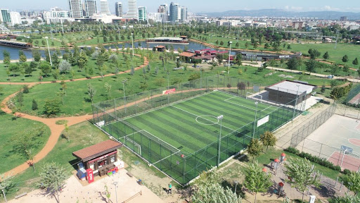 BURFAŞ’tan kiralık tenis kortu ve halı saha!