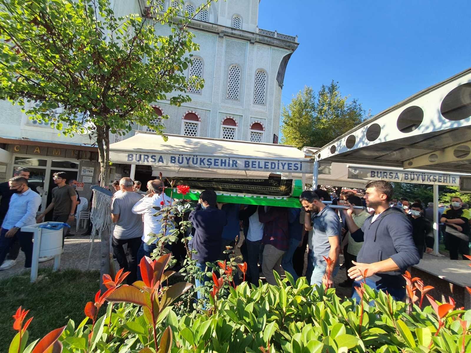 Savcı Eyüp Akbulut’un acı günü: Babası Muammer Akbulut koronavirüse yenildi!