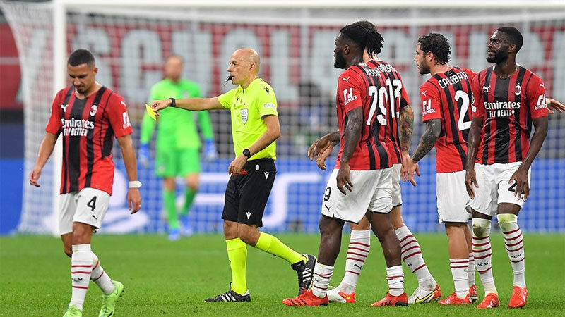 Atletico Madrid'in 90+7. dakikadaki penaltı golüyle Milan'ı deplasmanda 2-1 mağlup