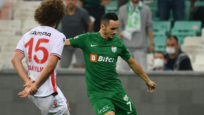 Alkışlar Namık’a Alkışlar Namık’a