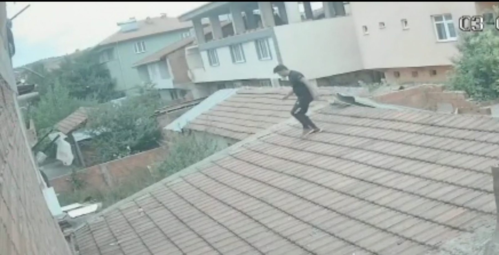 Bursa’da ‘Ninja’ intikamı kamerada Bursa’da ‘Ninja’ intikamı kamerada