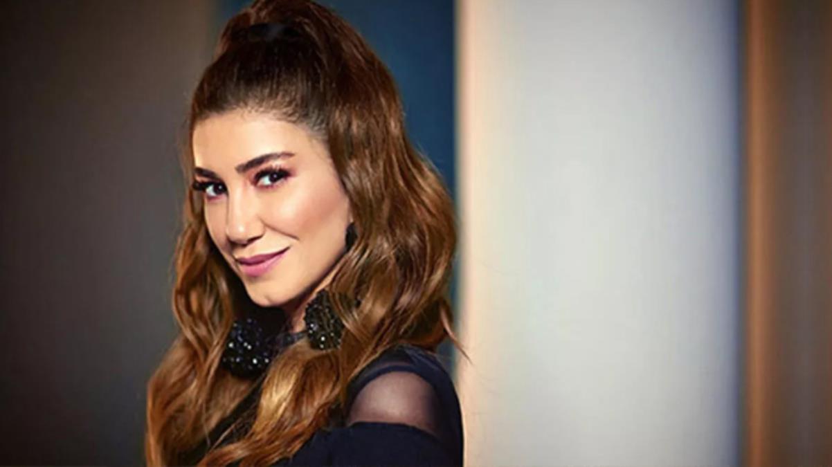 Oğluyla içinde bulunduğu araçta yangın çıktı! Oğluyla içinde bulunduğu araçta yangın çıktı!