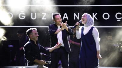 Bursa’da Oğuzhan Koç konserinde sürpriz evlilik teklifi