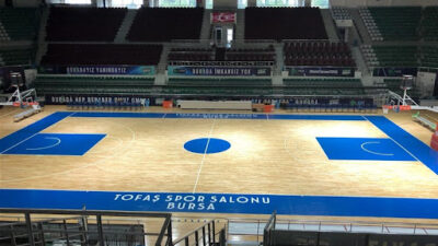 Tofaş Spor Salonu’nda kiralık reklam alanları…