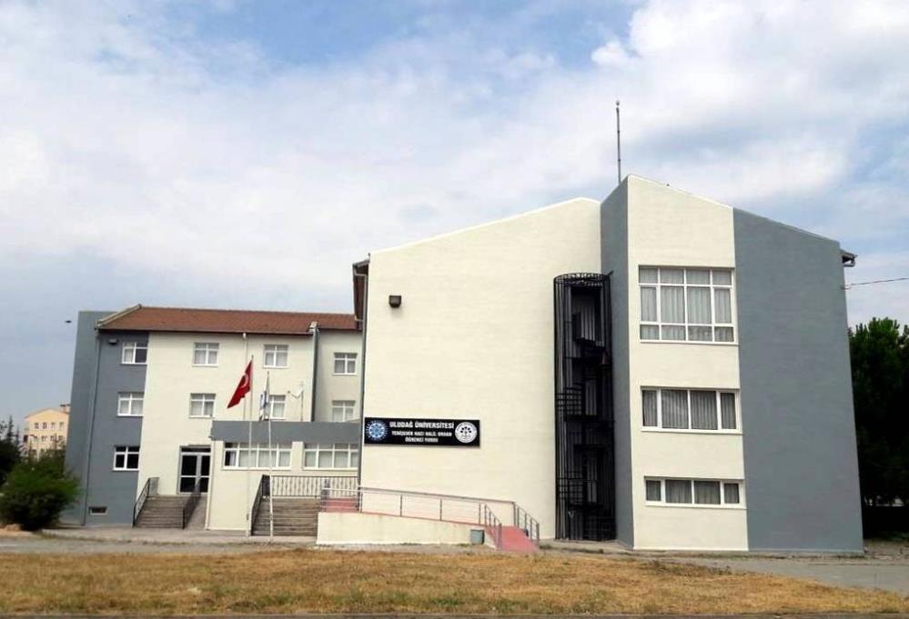 Bursa’da yüzlerce öğrenci ortada kaldı! Şimdi ne olacak? Bursa’da yüzlerce öğrenci ortada kaldı! Şimdi ne olacak?