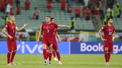 Türkiye FIFA dünya sıralamasında 41’inciliğe geriledi