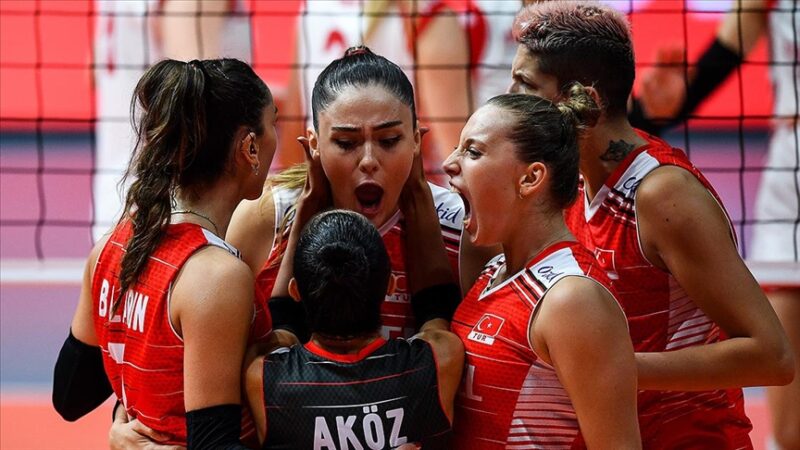A Milli Kadın Voleybol Takımı, 2021 Avrupa Şampiyonası çeyrek finalinde