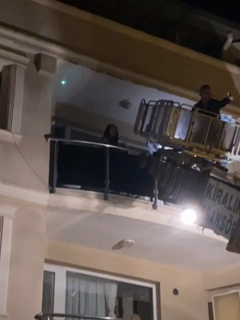 Bursa’da vince çıkıp özür diledi! Bursa’da vince çıkıp özür diledi!