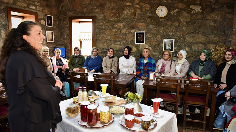 Yıldırım’ın kadın çalışmaları örnek oluyor