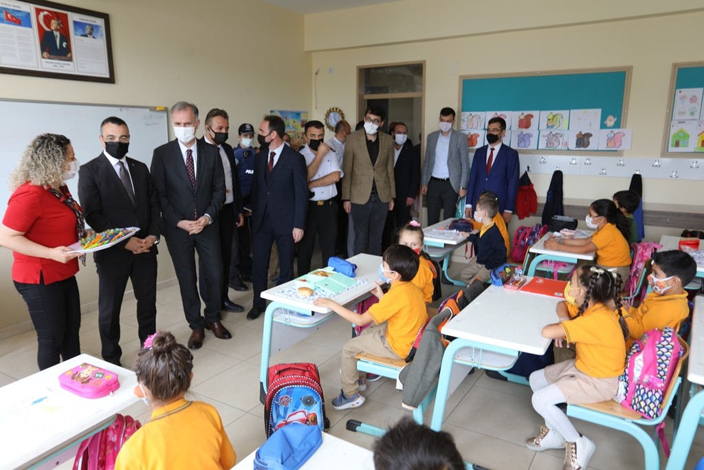 İnegöl’de yeni eğitim-öğretim yılına renkli başlangıç