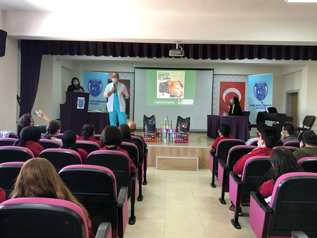 Öğrenciler hayvan sevgisini Osmangazi ile öğreniyor