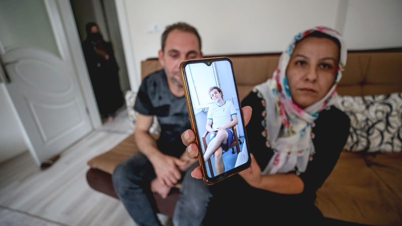 Bursa’da kahreden ölüm! Dereceyle kazandığı üniversiteye gidemeden lösemiye yenik düştü Bursa’da kahreden ölüm! Dereceyle kazandığı üniversiteye gidemeden lösemiye yenik düştü