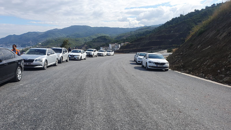 Bursa'nın Gemlik ilçesi Kurşunlu Mahallesi ile Mudanya ilçesi arasında yol