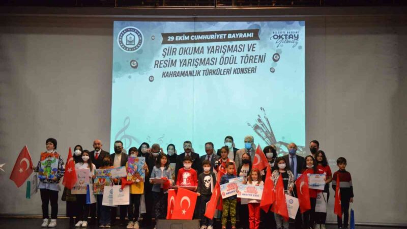 Cumhuriyet’in 98’inci yıl dönümü Yıldırım’da coşkuyla kutlandı.