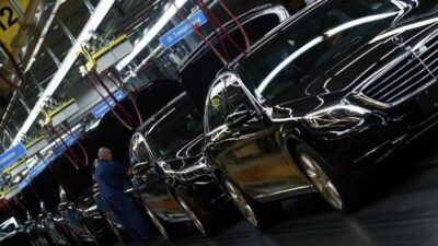 Mercedes-Benz’e çip engeli!