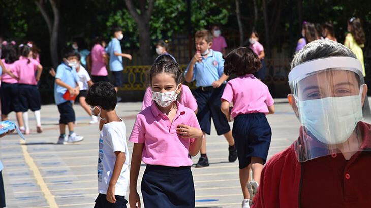 Bursa’da 600’e yakın sınıf karantinada! Bursa’da 600’e yakın sınıf karantinada!