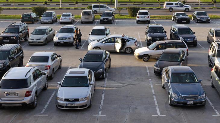 Araç alacaklara bir kötü haber daha! Çin sevkiyatı durdurdu