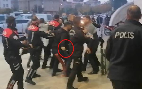 Bursa’da birbirlerine girdiler! Kavga hastane önünde de sürdü