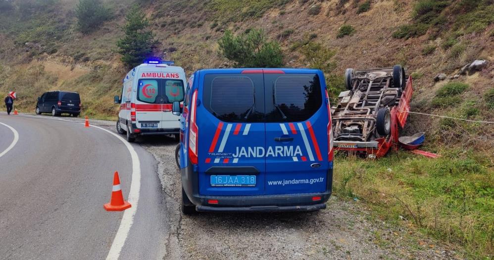 Bursa’da feci kaza: Yaralılar var Bursa’da feci kaza: Yaralılar var