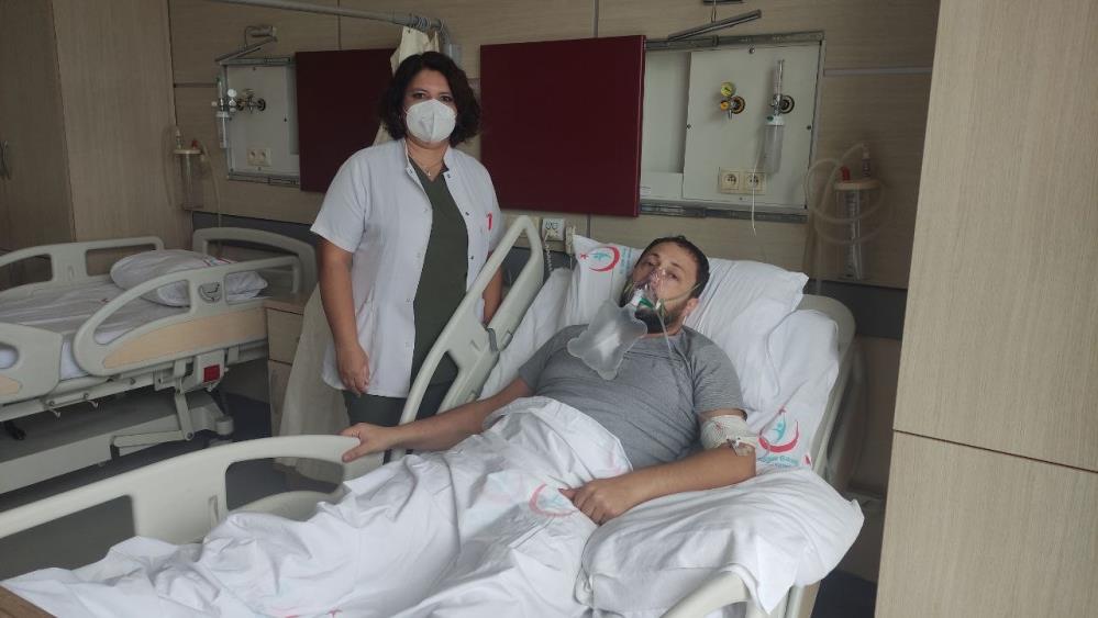 Bursa’da yoğun bakımda ölümden döndü! ‘Çok pişmanım’ deyip çağrıda bulundu Bursa’da yoğun bakımda ölümden döndü! ‘Çok pişmanım’ deyip çağrıda bulundu