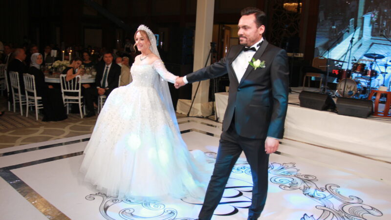 Başak Alışık ve Burak Şen, Bursa iş ve cemiyet yaşamıyla