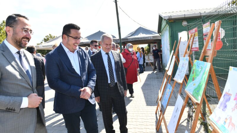 Mustafakemalpaşa Belediyesi ve İlçe Milli Eğitim Müdürlüğü'nün hayvanları koruma günü